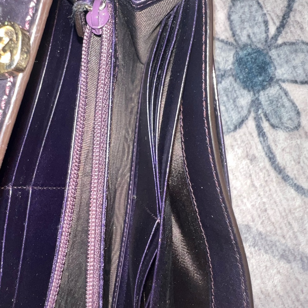 Gucci Shiny Microguccissima Leather Continental Wallet EUC normal wear - Picture 10 of 15